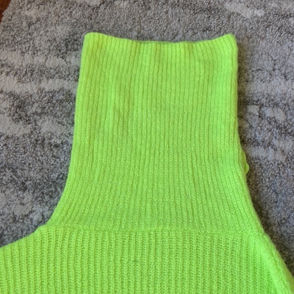 Neon green chunky knit sweater waffle neck size M - Picture 6 of 12